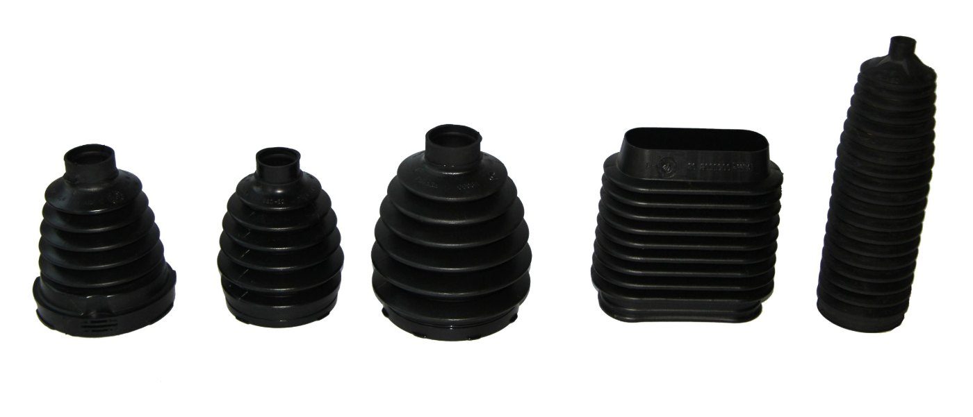 Cinq soufflets en plastique soufflé de différentes tailles